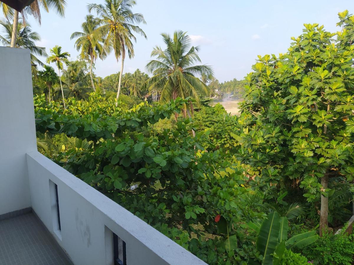 Hostel Residence Bentota Exterior photo